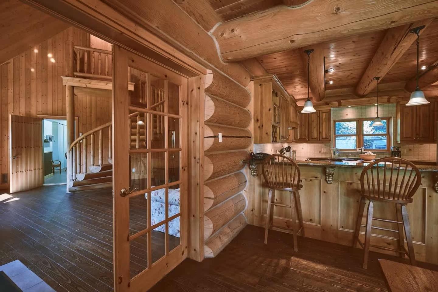 Executive Plus 44 - Majestic Log Chalet With Hot Tub Sauna Heated Pool And Close To Activities Mille-Isles Екстер'єр фото